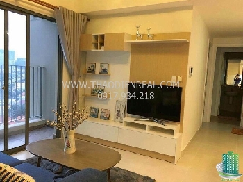 images/thumbnail/masteri-thao-dien-2-bedroom-apartments-the-interior-is-luxurious-modern-beautiful-city-view-at-night_tbn_1482466854.jpg