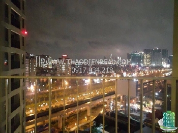 images/thumbnail/masteri-thao-dien-2-bedroom-apartments-the-interior-is-luxurious-modern-beautiful-city-view-at-night_tbn_1482466907.jpg