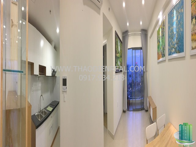 images/upload/masteri-2-bedroom-corner-view-towards-the-horizon-1800-in-the-heart-of-district-1-vinhomes-central-park-ha-noi-highway-an-phu-cantavil-not-obstructed-any-other-building-with-balconies-_1482034578.jpg