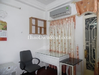  One bedrooms serviced apartment in Le Thanh Ton street, Japanese town.
There is so many amenities in the accommondation for you: Parking arrangment, Feng-shui, utilities, pool, supermartket, etc...
In other side, it has a high security service to