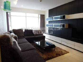  Spacious 3 bedrooms apartment in Saigon Pearl for rent
Saigon Pearl with amenities for your accommodation:

    Adequate facilities, modern
    Modern family comfort and convenience
    Air conditioners senior
    Housekeeping – daily or