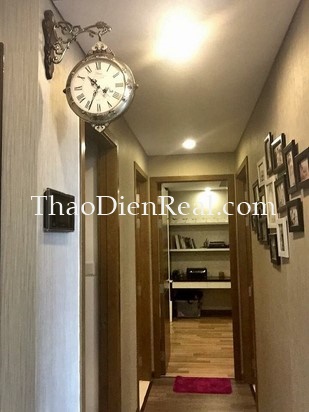 images/upload/classic-and-luxury-furniture-apartment-in-saigon-airport-for-rent-_1463643249.jpg